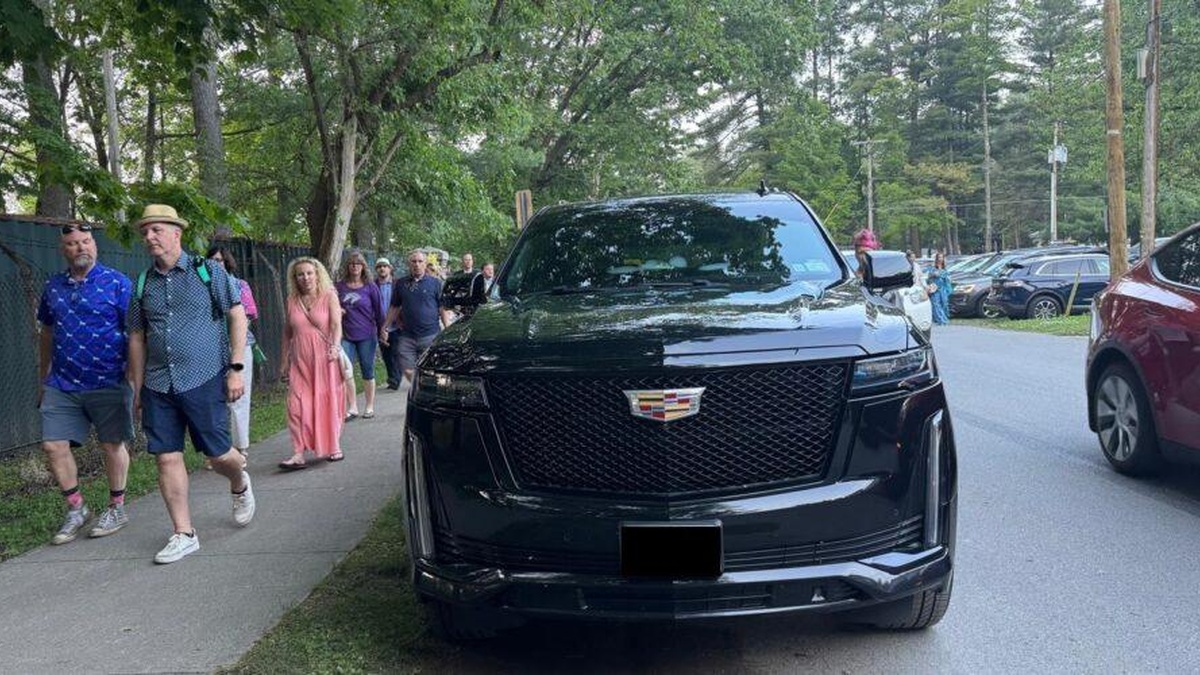 Cadillac Escalade ESV Black 2023